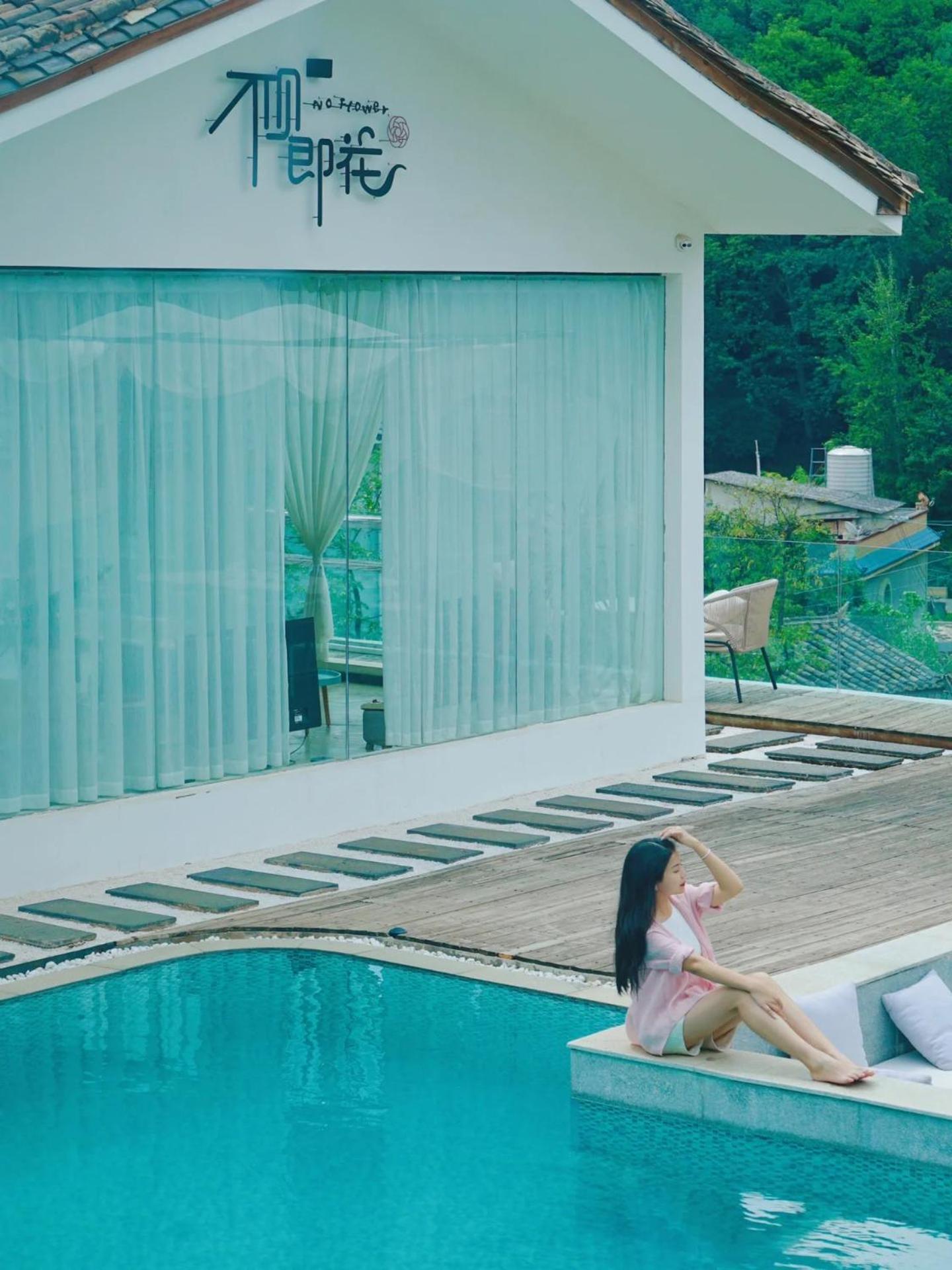 No Flowers Boutique Hostel คุนหมิง ภายนอก รูปภาพ